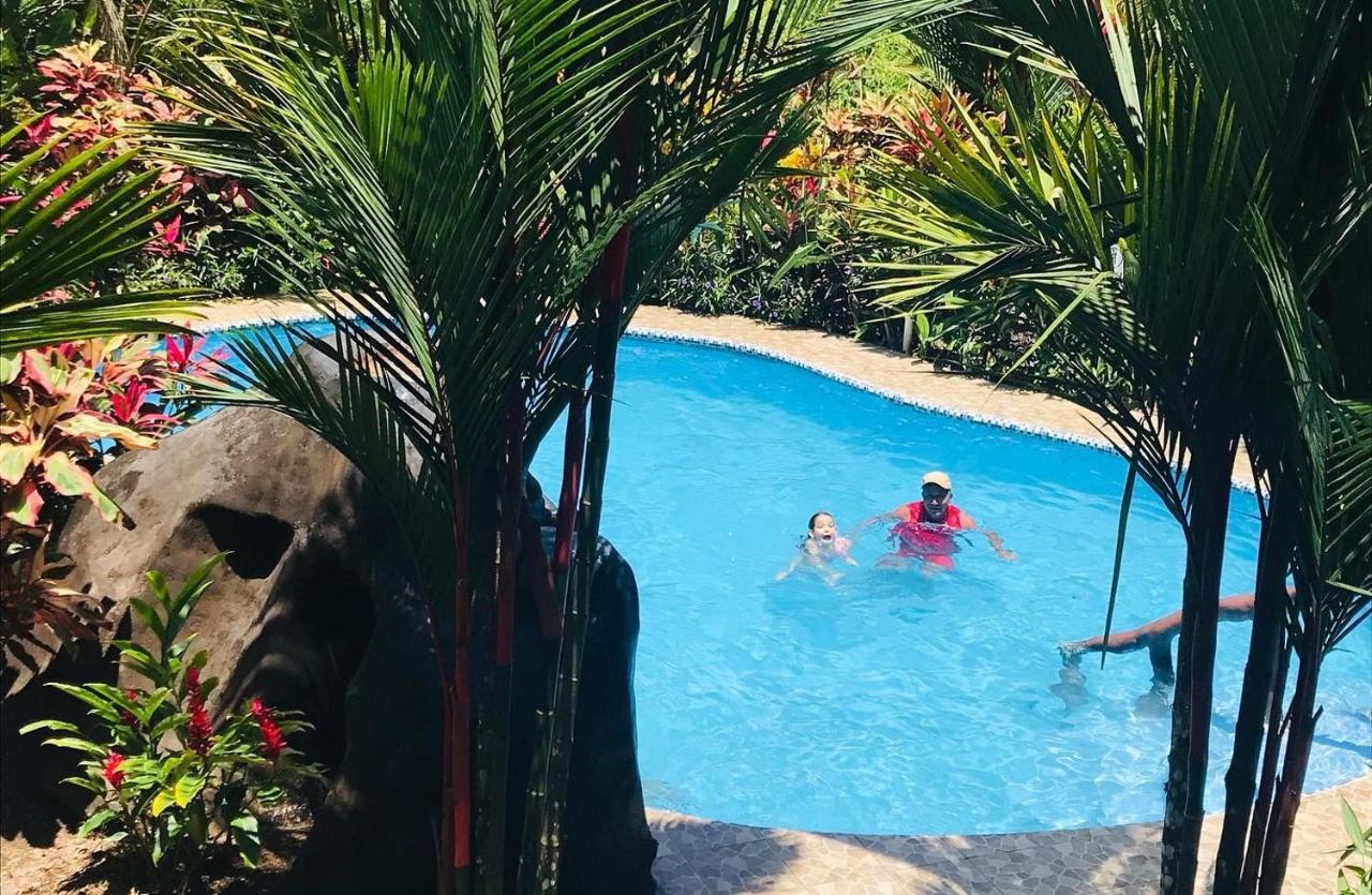 Aunty Arenal Lodge Ла Фортуна Экстерьер фото