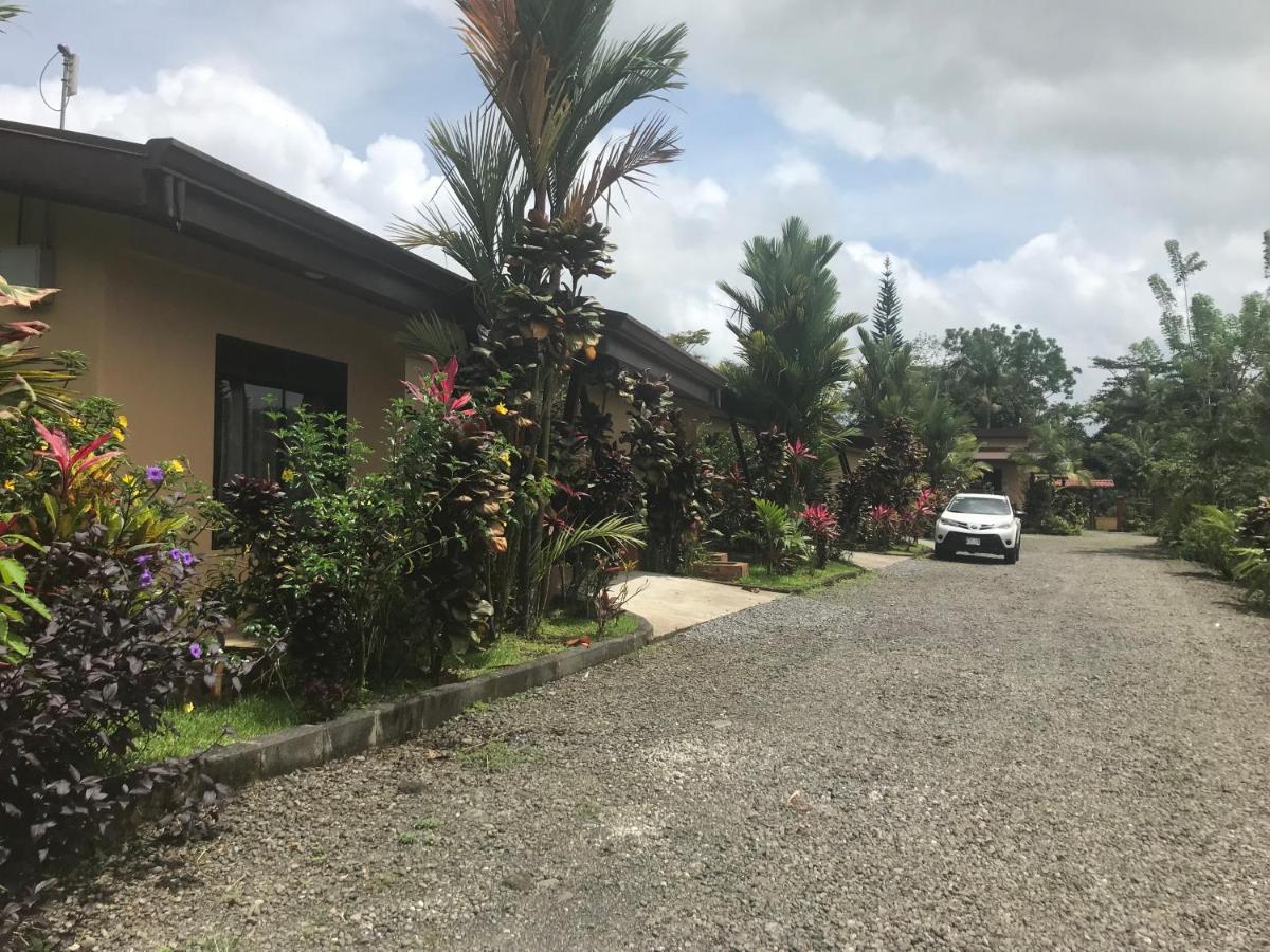 Aunty Arenal Lodge Ла Фортуна Экстерьер фото