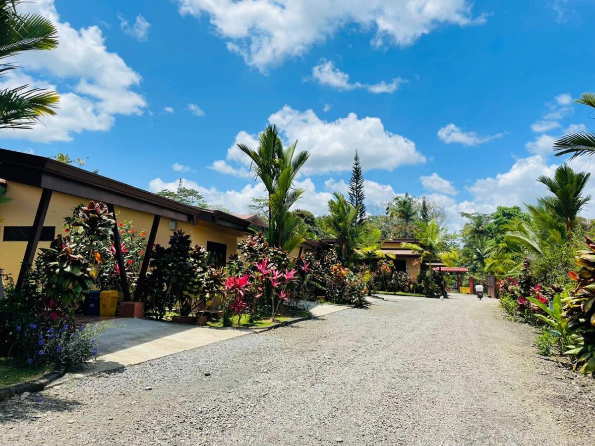 Aunty Arenal Lodge Ла Фортуна Экстерьер фото