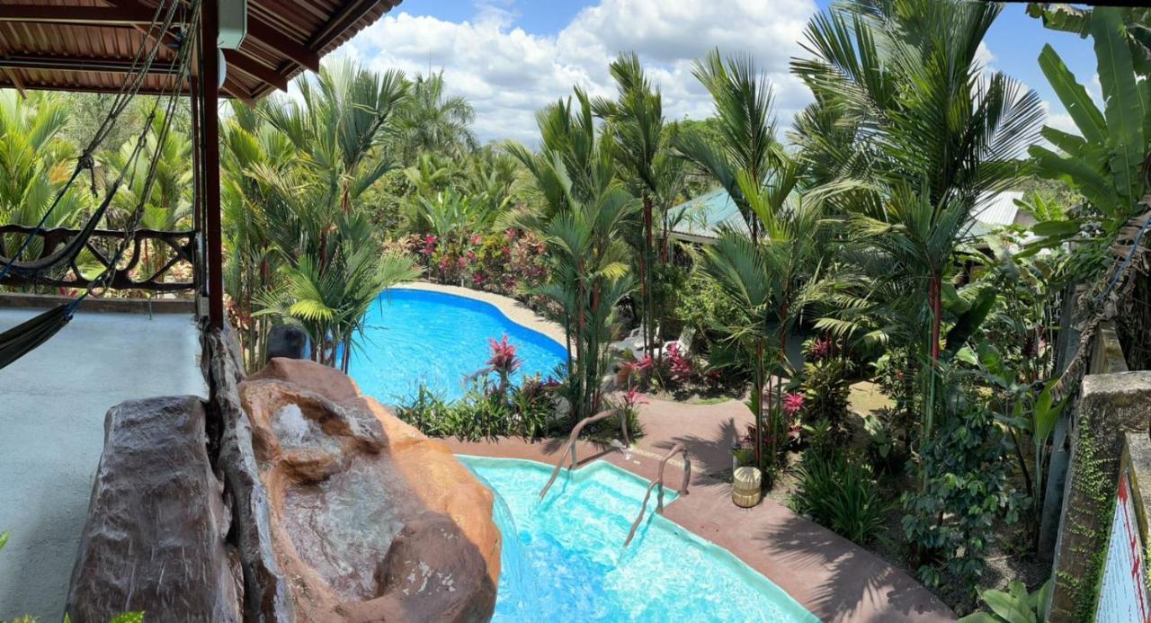 Aunty Arenal Lodge Ла Фортуна Экстерьер фото