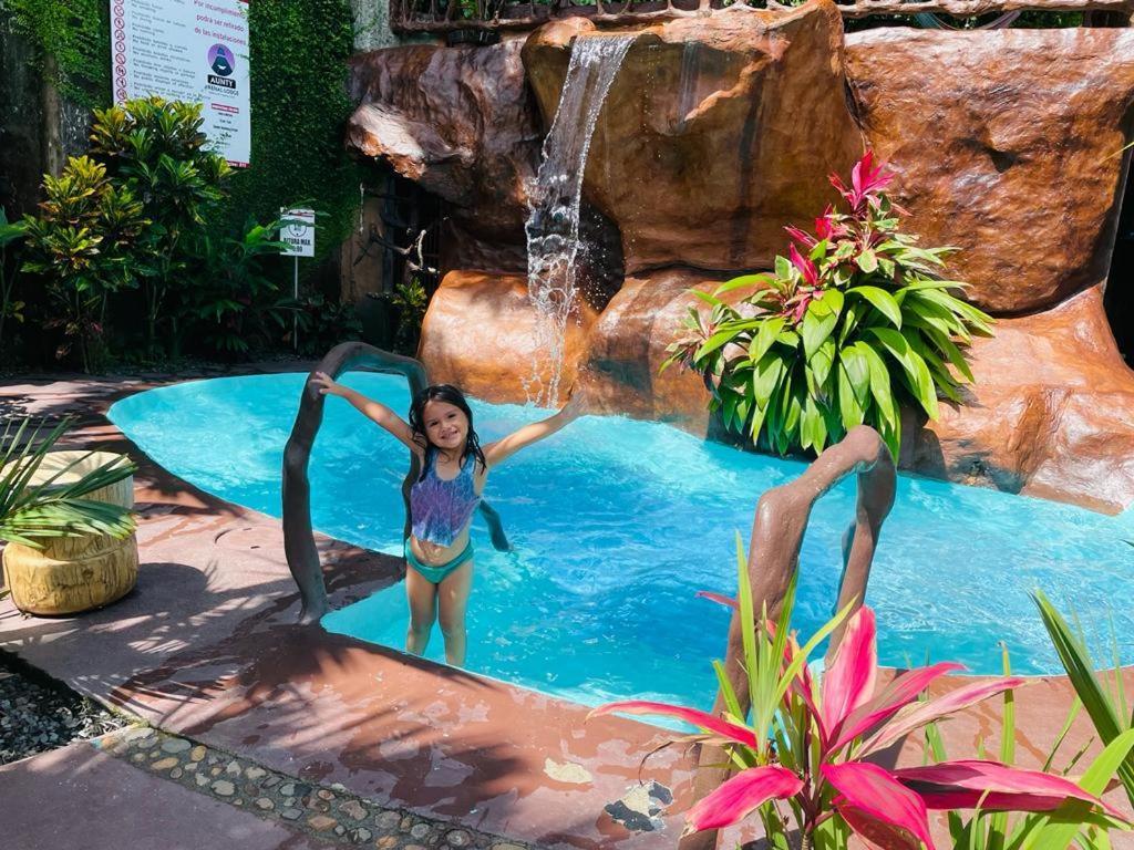 Aunty Arenal Lodge Ла Фортуна Экстерьер фото