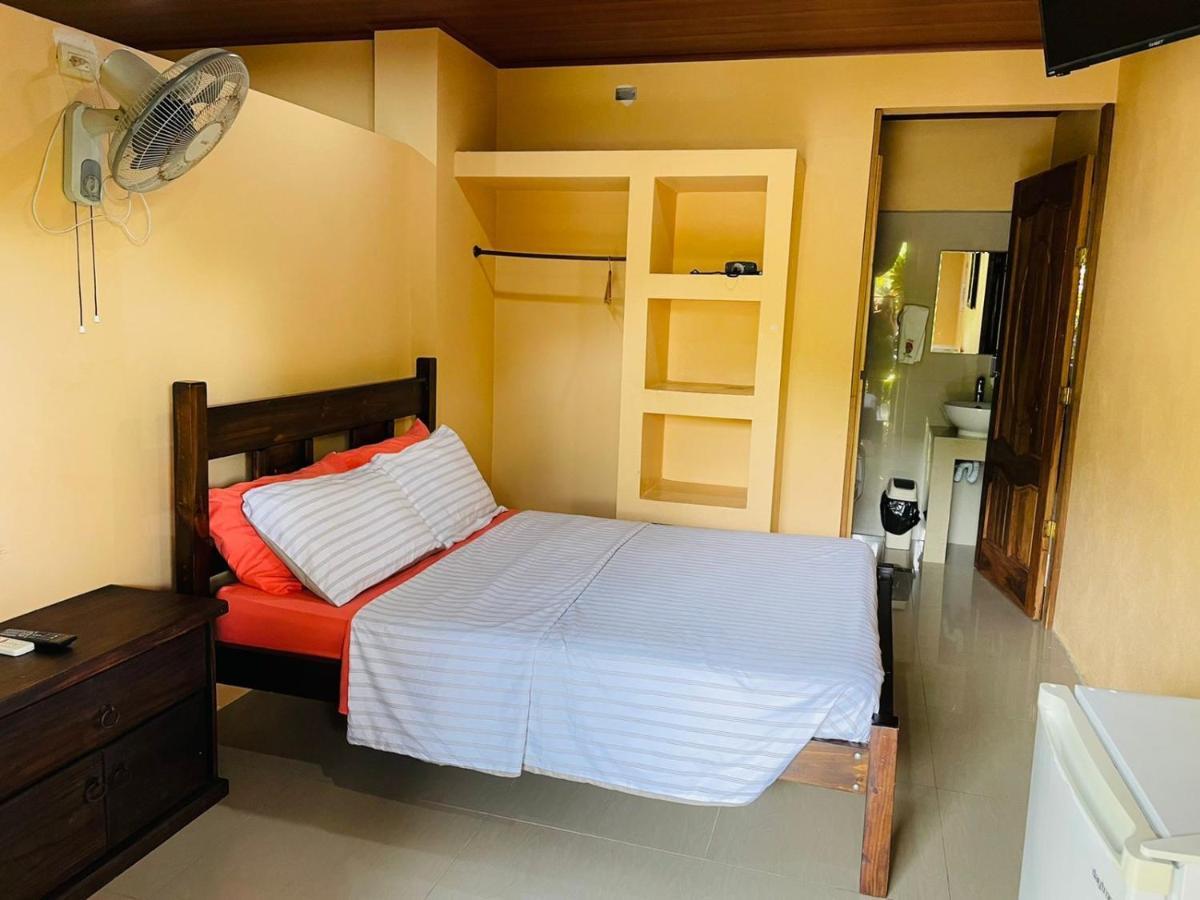 Aunty Arenal Lodge Ла Фортуна Экстерьер фото
