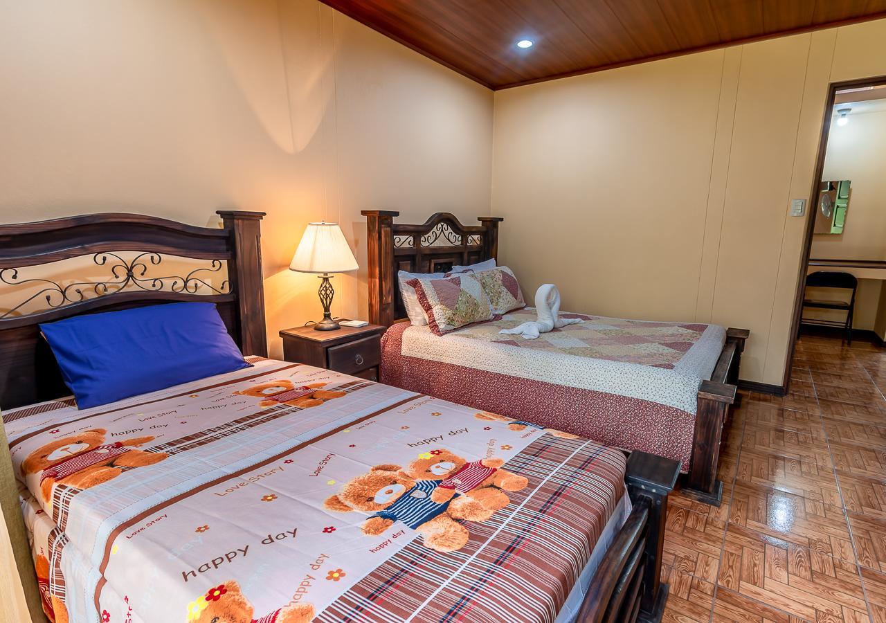 Aunty Arenal Lodge Ла Фортуна Экстерьер фото